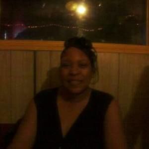 Meet your Posher, Dionne