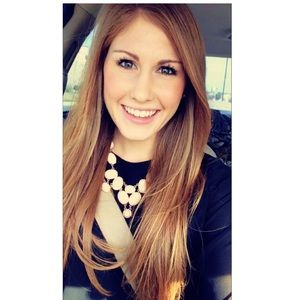 Meet your Posher, Danielle