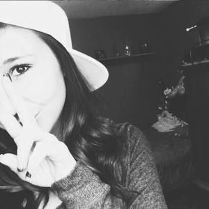 Meet your Posher, Nicole m