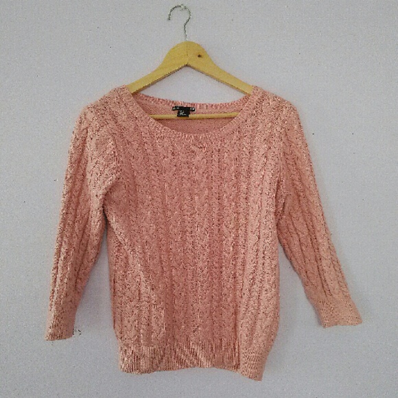 Pink sweater - Picture 1 of 1