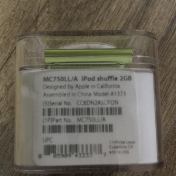 iPod shuffle - Picture 3 of 3