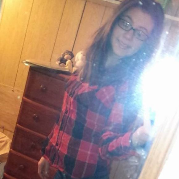 Meet your Posher, Mckayla - Picture 1 of 1