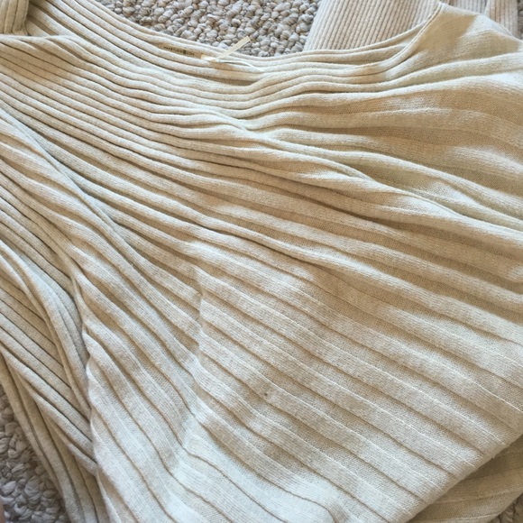 ❌❌SOLD❌❌Max Studio Dress - Picture 4 of 4