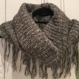 DKNY Pure chunky knit infinity scarf