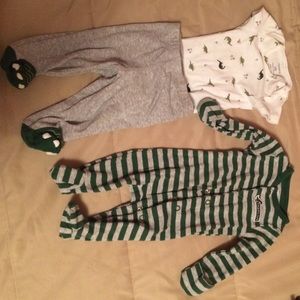 New born baby boy dinosaur set