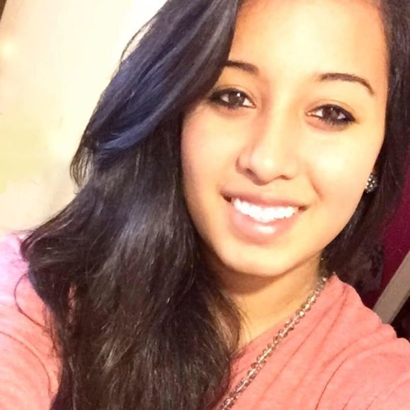 Meet your Posher, Cristal