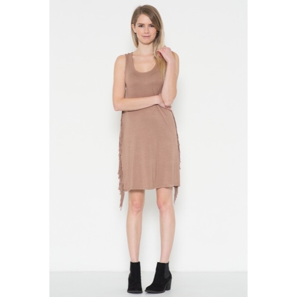 ❗️CLEARANCE❗️Taupe Side Fringe Tunic Dress M - Picture 2 of 2