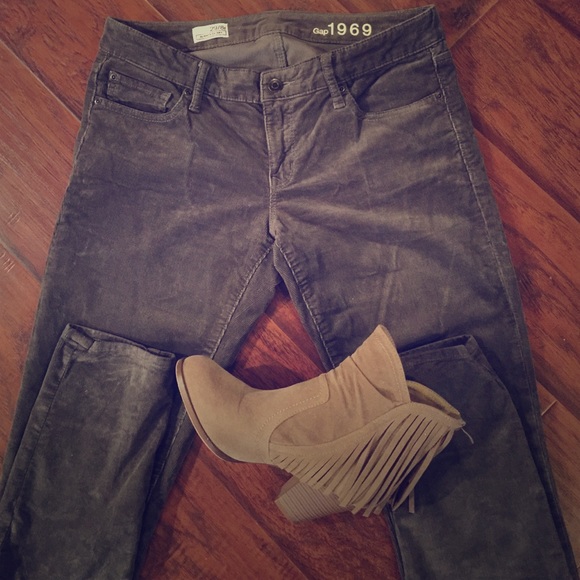 Army Green Corduroy skinnies ♥️♥️♥️