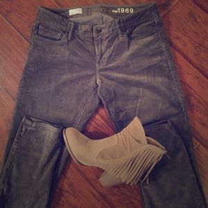 Army Green Corduroy skinnies ♥️♥️♥️