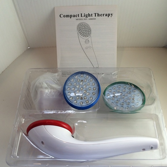 LIGHT THERAPY FACIAL REJUVENATOR Brand new in box