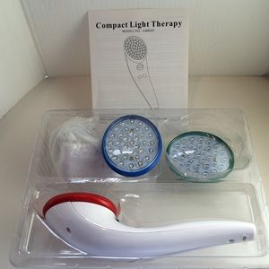 LIGHT THERAPY FACIAL REJUVENATOR Brand new in box