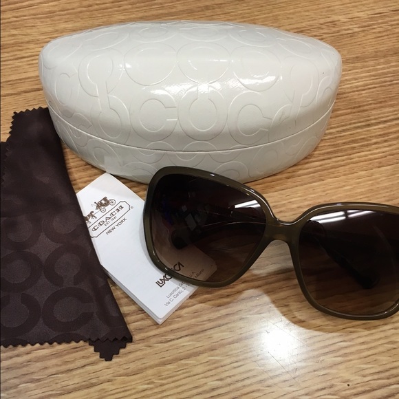Stunning  Coach sunglasses