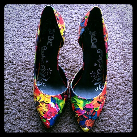 Floral print heels