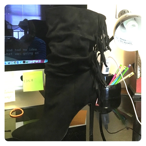 Size 9 heal boots