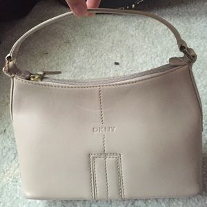 Dkny purse