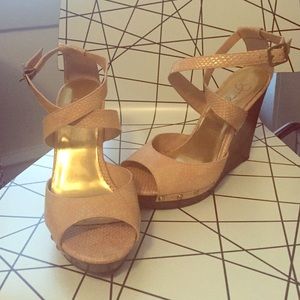 Jessica Simpson coral wedges