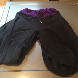 Lululemon black pants size 8