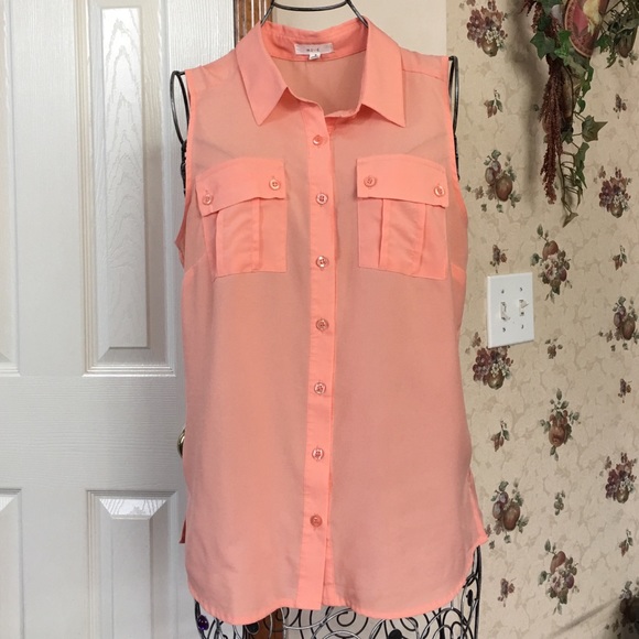 Peach Hi-Low Top - Picture 1 of 4