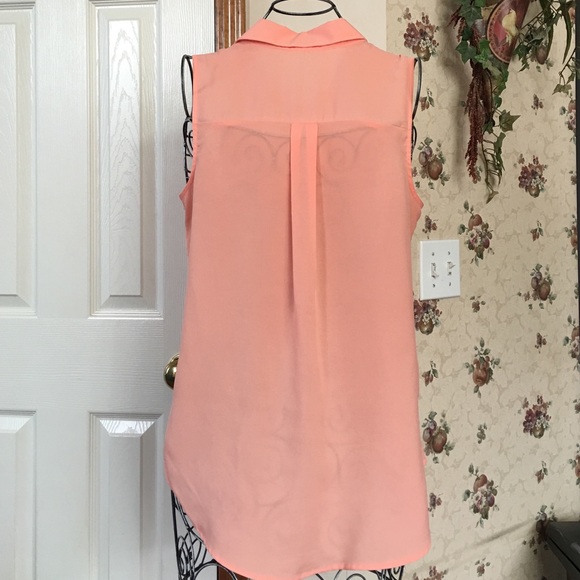 Peach Hi-Low Top - Picture 4 of 4