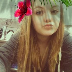 Meet your Posher, Desiree