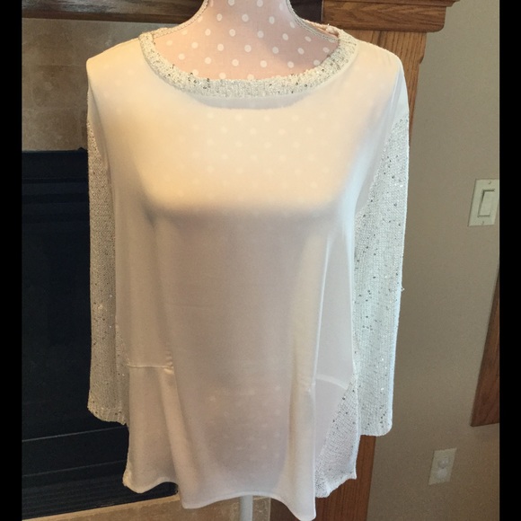 ⬇️PRICE REDUCED⬇️ Cremieux Blouse