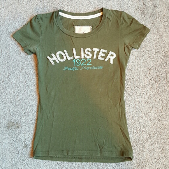 Hollister T-Shirt