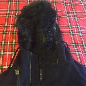 Zara faux fur hood navy and black warm parka