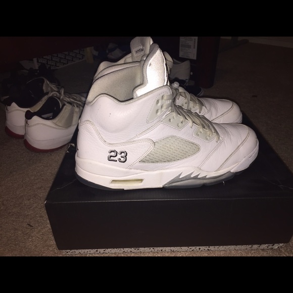 Jordan 5 White Metallic - Picture 3 of 4
