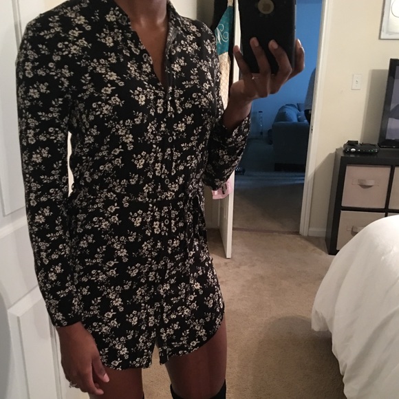 💎GORGEOUS BLK/TAN FLORAL TUNIC W/ BELT!!💎