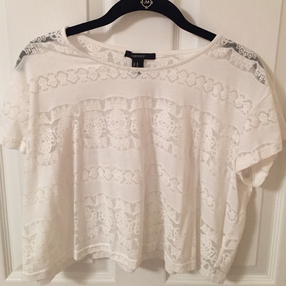 Forever 21 crop lace tee