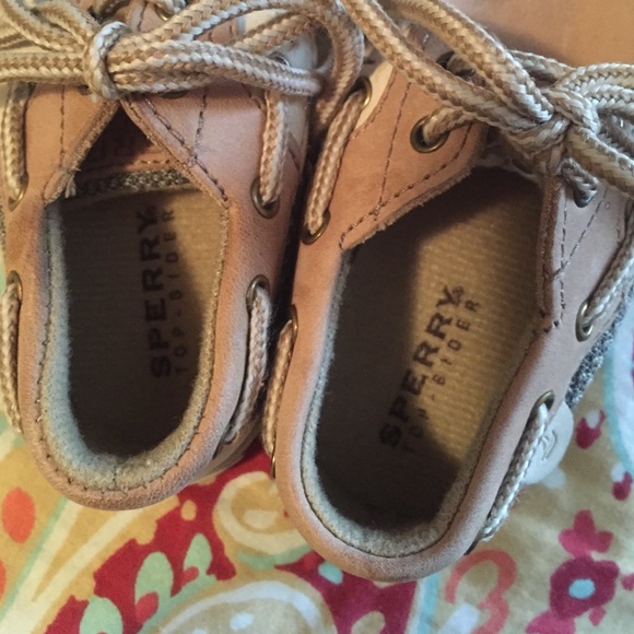 Infant sperrys - Picture 2 of 4