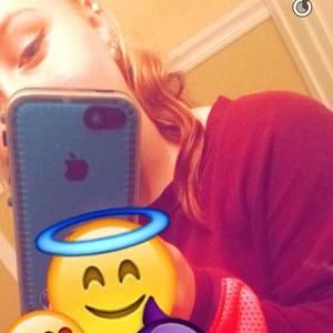 Meet your Posher, Alora