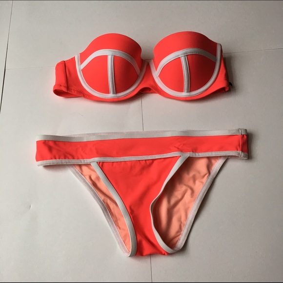 Victoria's Secret Other - Victoria's Secret bikini set