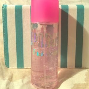 VS PINK shimmer mist