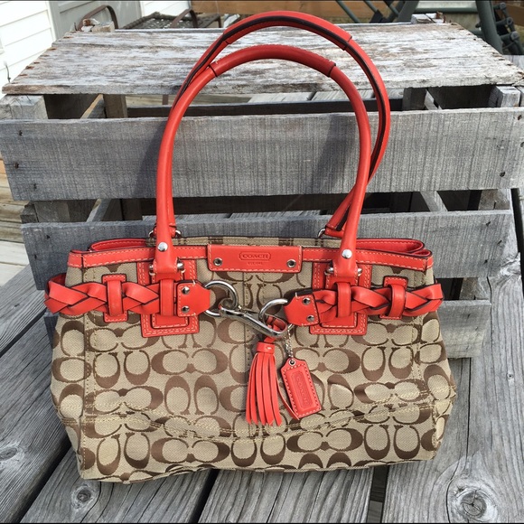 Coach Handbags - ❤️MOST WANTED❤️️ Coach Hampton in Persimmon! EUC!
