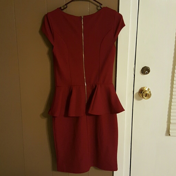 Dress - Picture 2 of 3