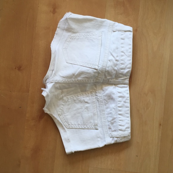 White jean shorts - Picture 2 of 3