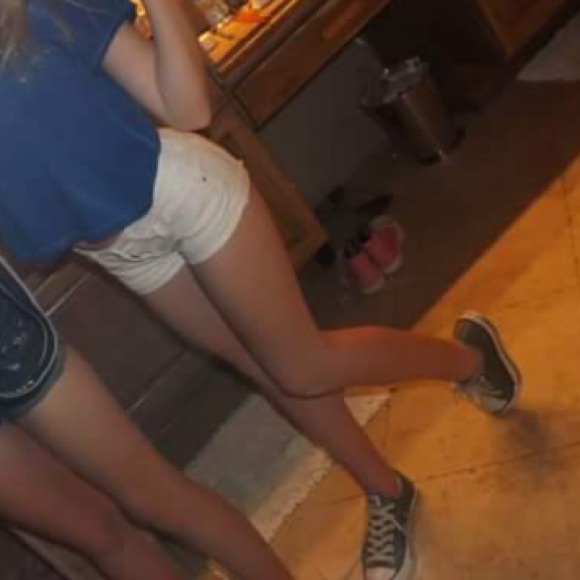 White jean shorts - Picture 3 of 3