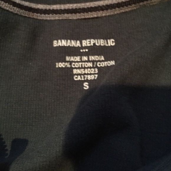 Banana republic quarter zip - Picture 2 of 3