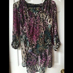 Oversized blouse w/ animal print design