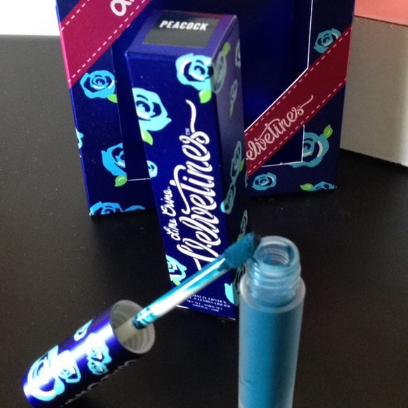 Peacock- limited edition Velvetine