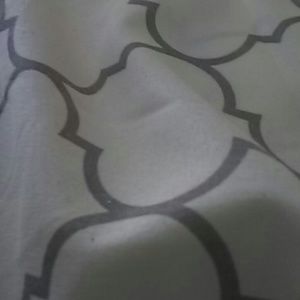 Meet your Posher, Camia