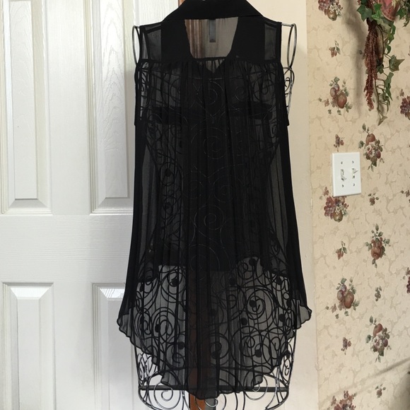 Black Hi-Low Sheer Top - Picture 4 of 4