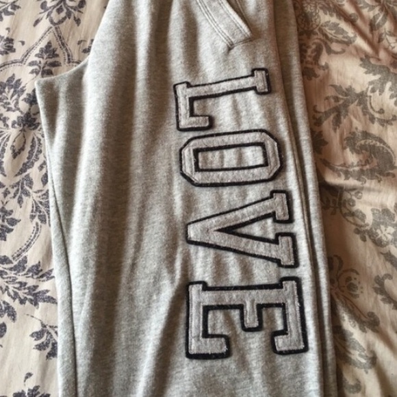 VS PINK Sweatpants & Sweatshirt