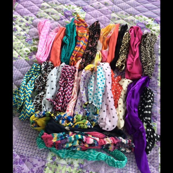 A bundle of 27 headbands for $20