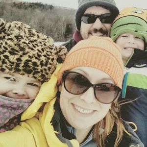 Meet your Posher, Karin