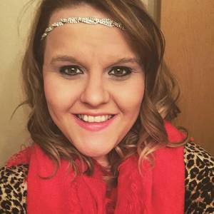 Meet your Posher, Courtney