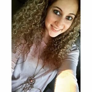 Meet your Posher, Leah