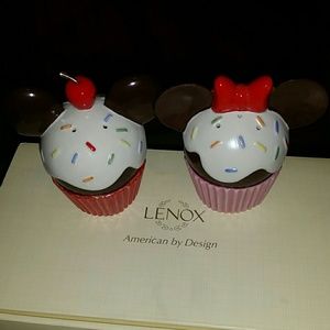 Lenox Minnie & Mickey cupcake salt pepper shakers