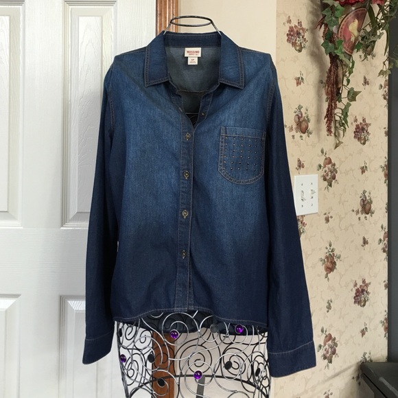 Denim Hi-Low button up Shirt - Picture 1 of 4